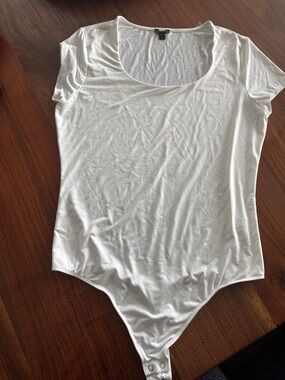 Express White Scoop Neck Short Sleeve Bodysuit